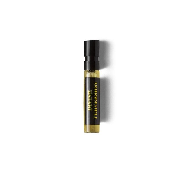 Fialetta campione del profumo “Divine Perversion” con tappo nero ed etichetta di Francesca Bianchi Perfumes