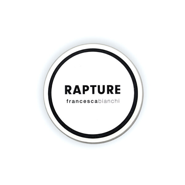 Vista superior de la tapa de la vela perfumada Rapture 60 g de Francesca Bianchi Perfumes con texto negro sobre fondo blanco